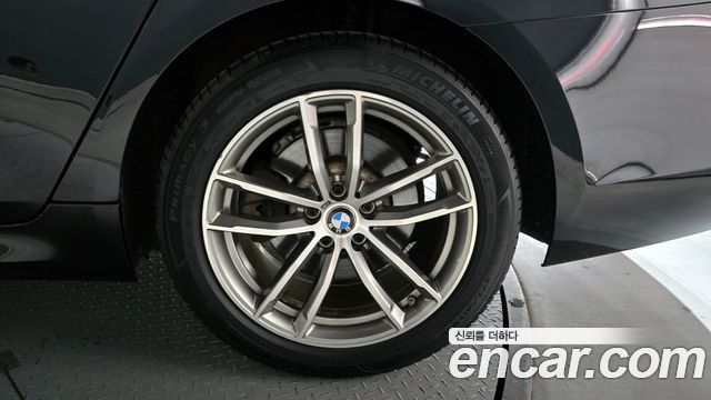 BMW 5-Series 520d M Sport Package Plus