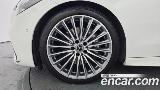 Mercedes-Benz C-Class C300 4MATIC AMG Line