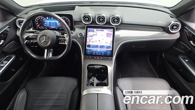 Mercedes-Benz C-Class C300 4MATIC AMG Line