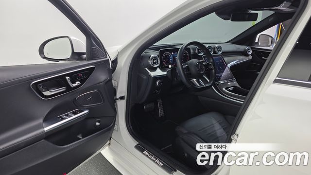 Mercedes-Benz C-Class C300 4MATIC AMG Line