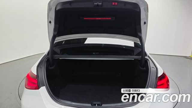 Mercedes-Benz C-Class C300 4MATIC AMG Line