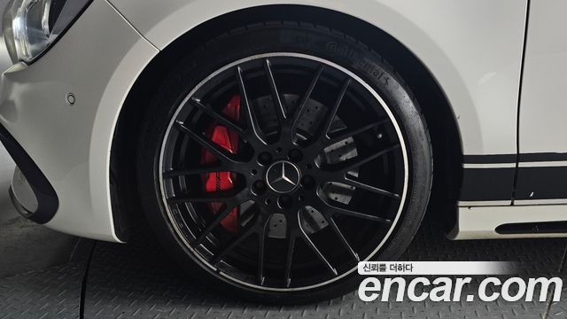 Mercedes-Benz CLA-Class CLA45 AMG 4MATIC