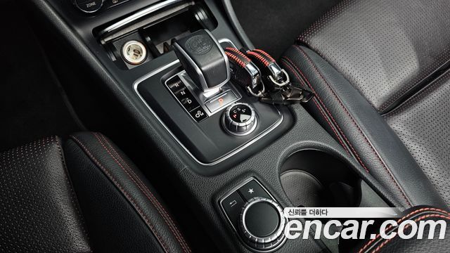 Mercedes-Benz CLA-Class CLA45 AMG 4MATIC