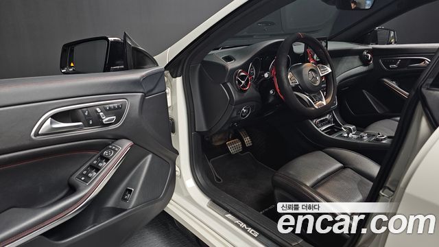 Mercedes-Benz CLA-Class CLA45 AMG 4MATIC
