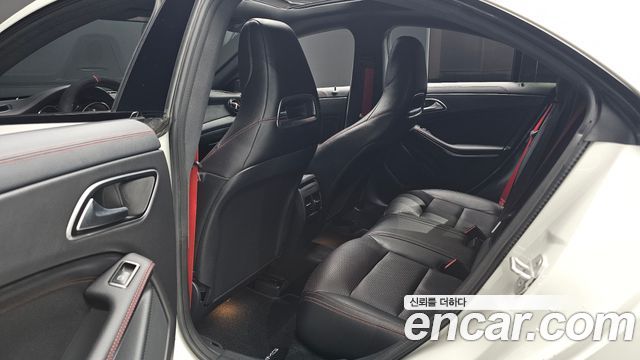 Mercedes-Benz CLA-Class CLA45 AMG 4MATIC