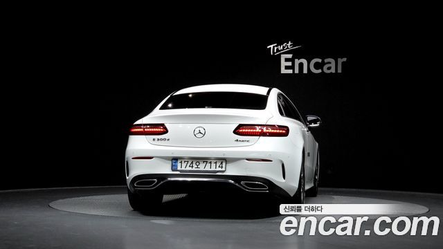 Mercedes-Benz E-Class E300d 4MATIC Coupe