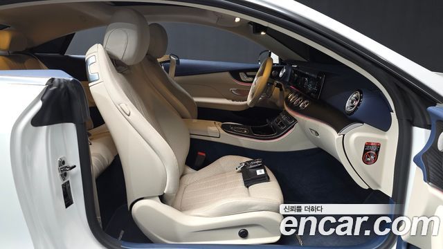 Mercedes-Benz E-Class E300d 4MATIC Coupe