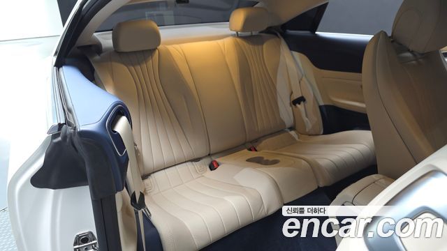 Mercedes-Benz E-Class E300d 4MATIC Coupe