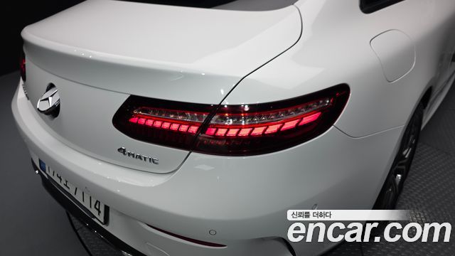 Mercedes-Benz E-Class E300d 4MATIC Coupe