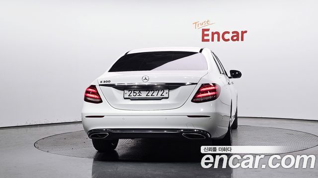 Mercedes-Benz E-Class E300 Avantgarde