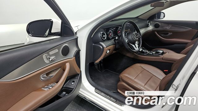 Mercedes-Benz E-Class E300 Avantgarde
