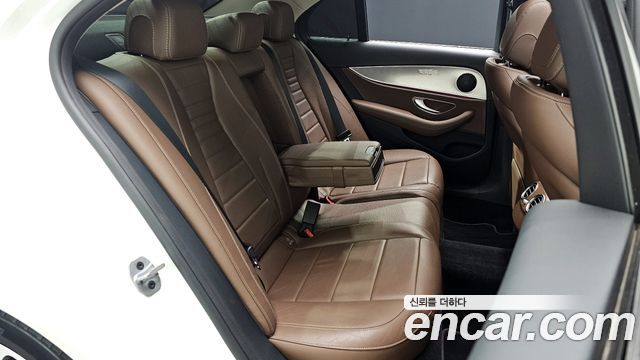 Mercedes-Benz E-Class E300 Avantgarde