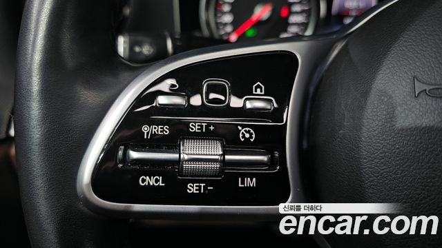 Mercedes-Benz E-Class E300 Avantgarde