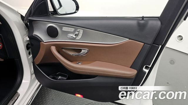 Mercedes-Benz E-Class E300 Avantgarde