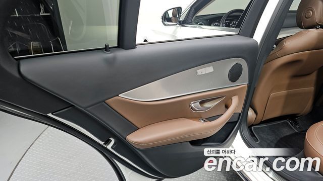 Mercedes-Benz E-Class E300 Avantgarde