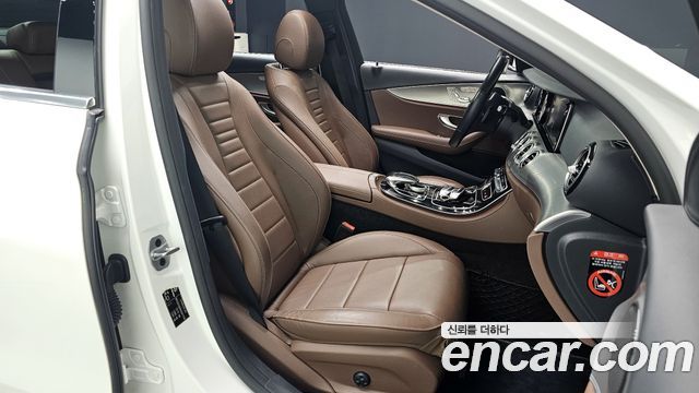 Mercedes-Benz E-Class E300 Avantgarde