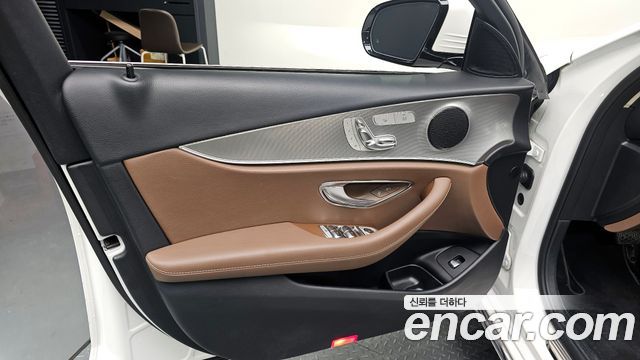 Mercedes-Benz E-Class E300 Avantgarde