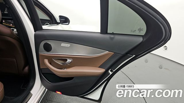 Mercedes-Benz E-Class E300 Avantgarde