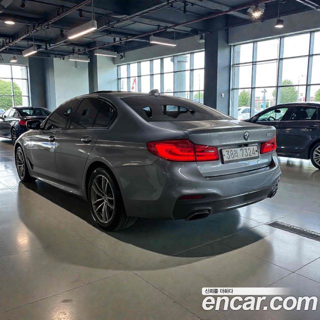 BMW 5-Series 530i M Sport Package Plus
