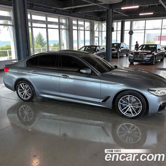 BMW 5-Series 530i M Sport Package Plus