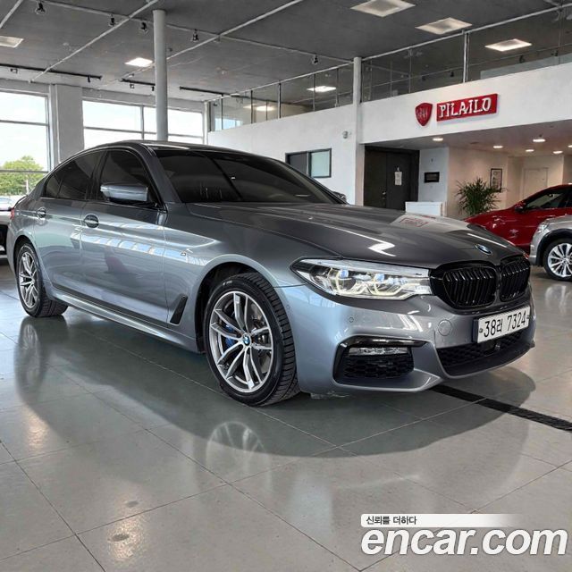 BMW 5-Series 530i M Sport Package Plus