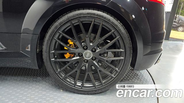 Audi TTS Coupe 2,0 TFSI Quattro