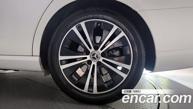 Mercedes-Benz E-Class E250 Avantgarde