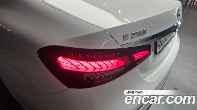 Mercedes-Benz E-Class E250 Avantgarde