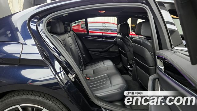 BMW 5-Series 530e M Sport