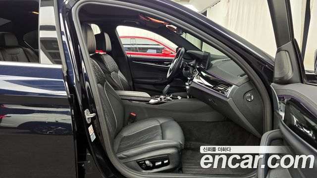 BMW 5-Series 530e M Sport