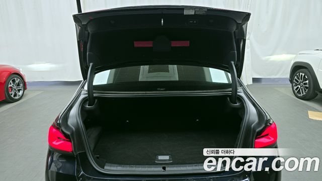 BMW 5-Series 530e M Sport