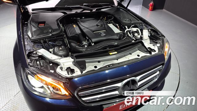 Mercedes-Benz E-Class E200 Avantgarde