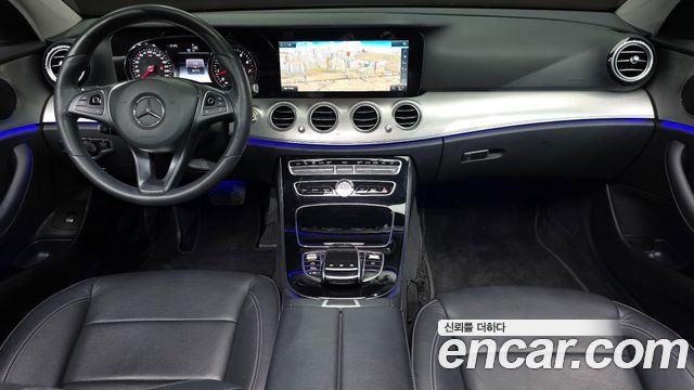 Mercedes-Benz E-Class E200 Avantgarde
