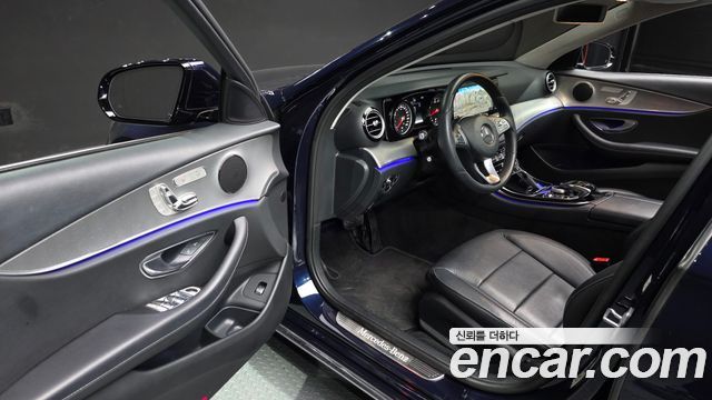 Mercedes-Benz E-Class E200 Avantgarde