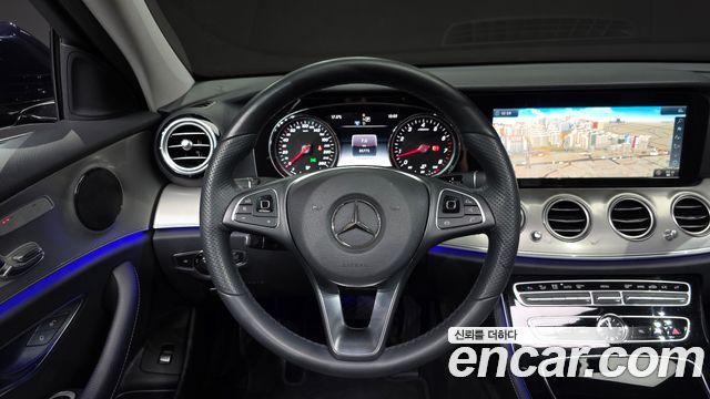 Mercedes-Benz E-Class E200 Avantgarde