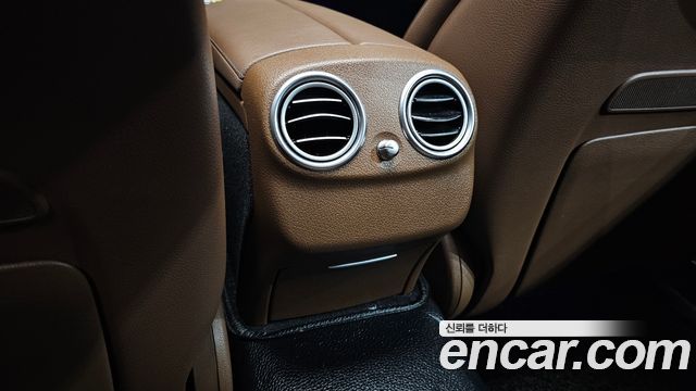Mercedes-Benz E-Class E300 4MATIC Avnatgarde