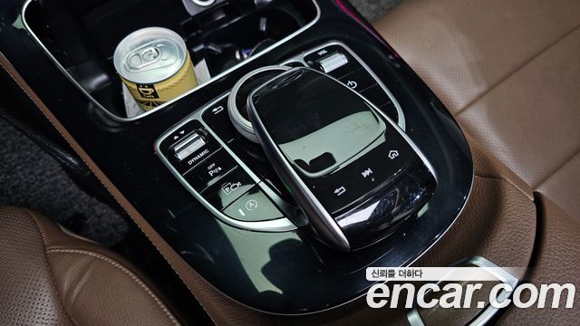 Mercedes-Benz E-Class E300 4MATIC Avnatgarde