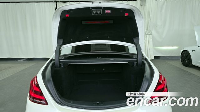 Mercedes-Benz S-Class S350 d 4MATIC AMG Line