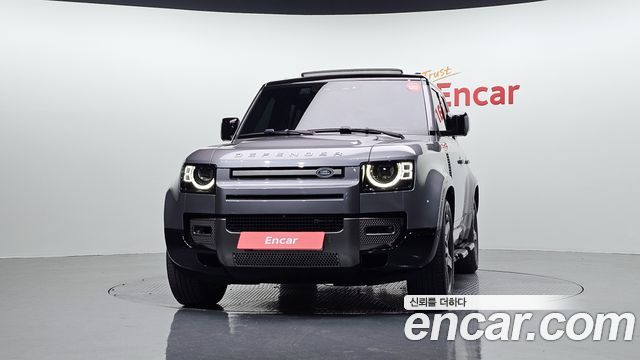 Land Rover Defender 110 P300 X-Dynamic SE