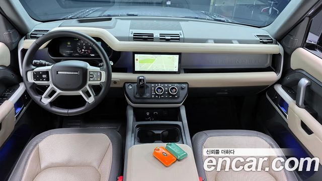 Land Rover Defender 110 P300 X-Dynamic SE