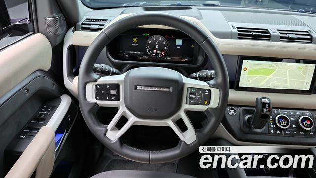 Land Rover Defender 110 P300 X-Dynamic SE