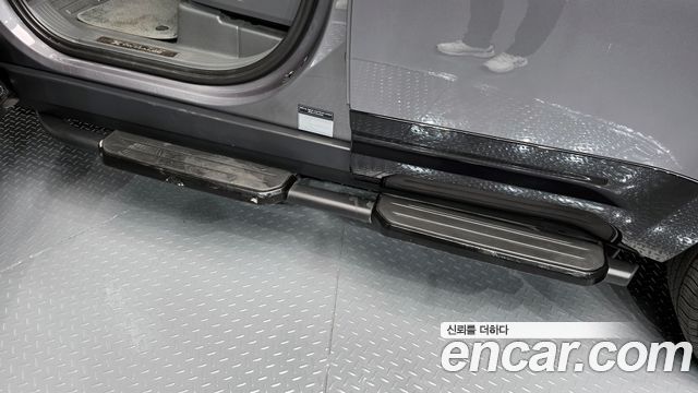 Land Rover Defender 110 P300 X-Dynamic SE