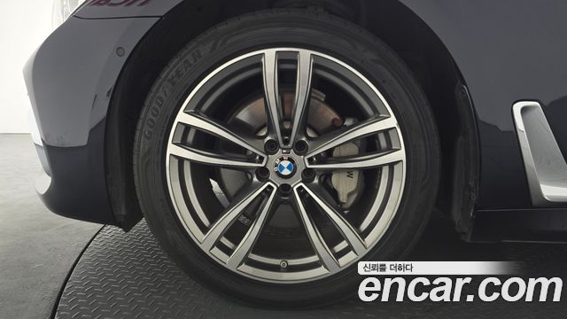 BMW 7-Series 730d xDrive M Sport