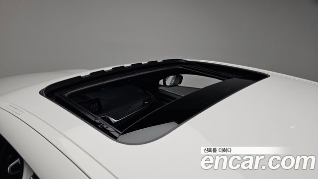BMW 5-Series 530i M Sport Package Plus