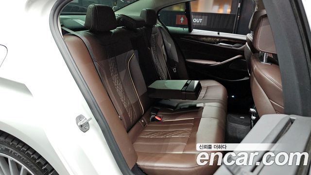 BMW 5-Series 530d Luxury Plus