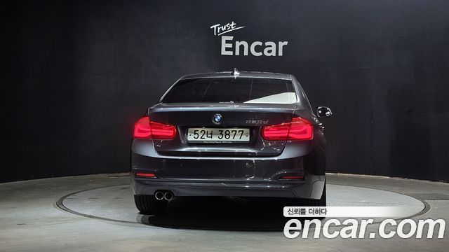 BMW 3-Series 320d