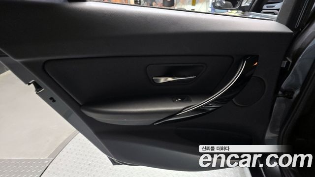 BMW 3-Series 320d