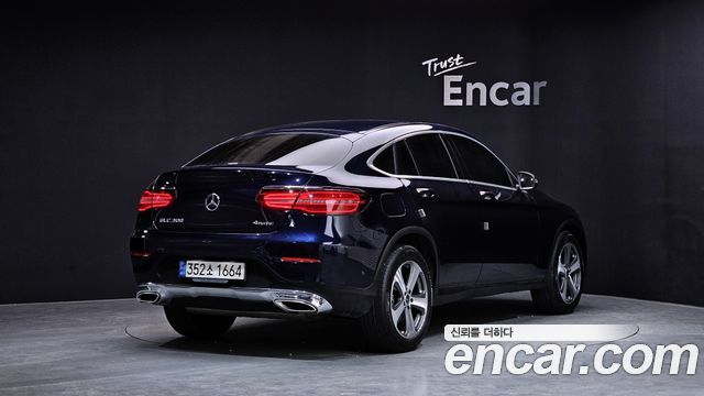 Mercedes-Benz GLC-Class GCL300 4MATIC Coupe