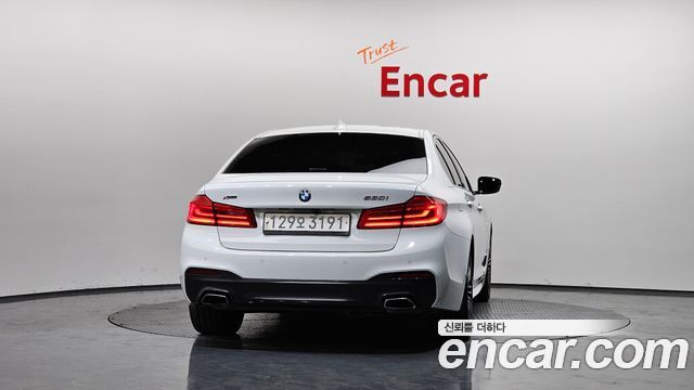 BMW 5-Series 530i M Sport Package Plus