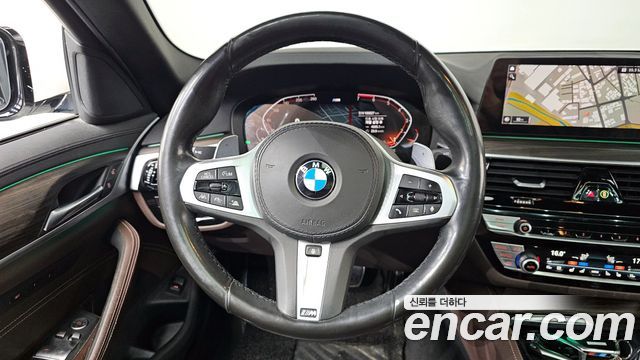 BMW 5-Series 530i M Sport Package Plus